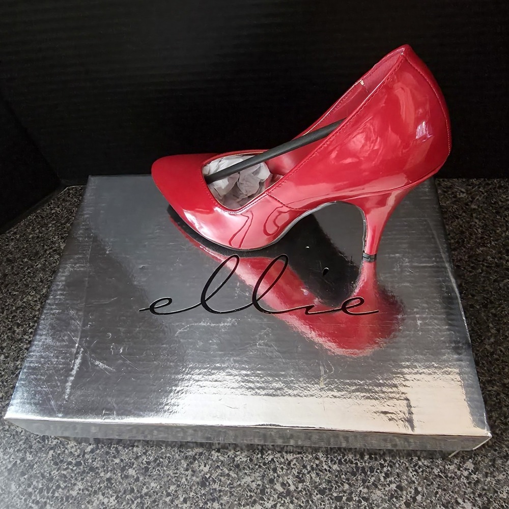 Ellie 8220 Women's Size 7 Red 5 Inch‎ Stiletto Heel Pumps Pointed Toe NIB